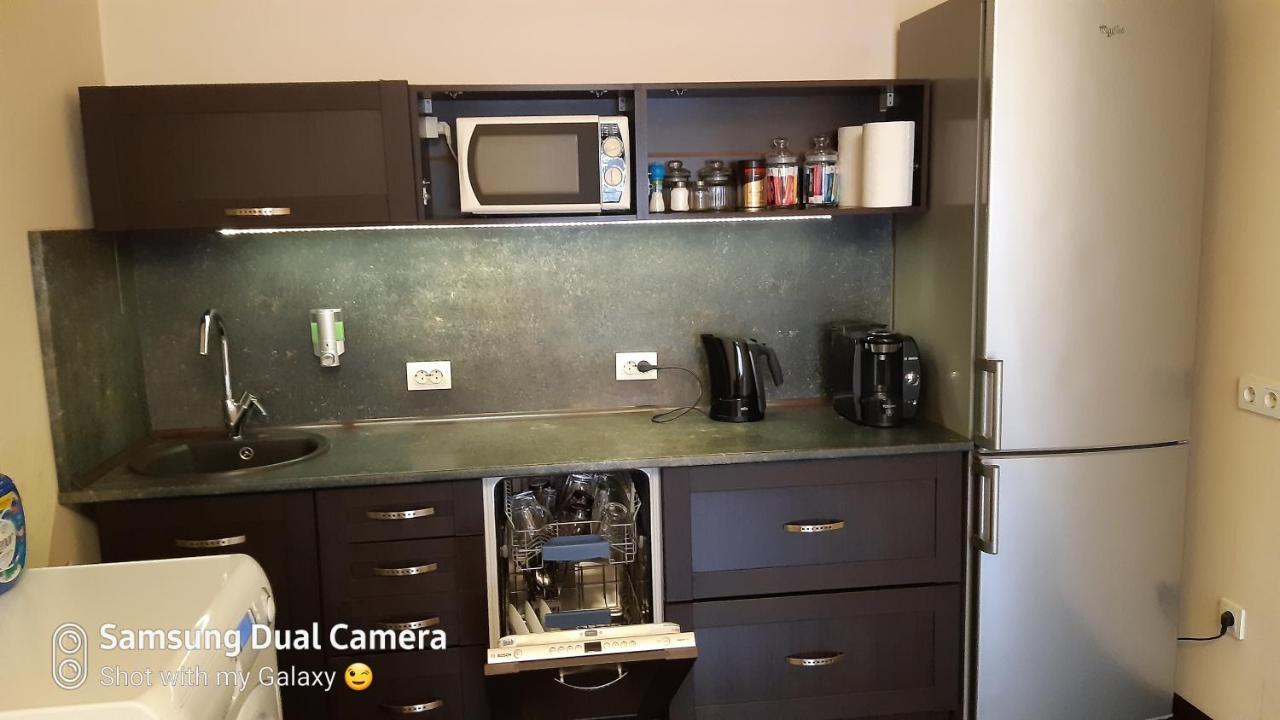 Central Point Apartment Львів Екстер'єр фото